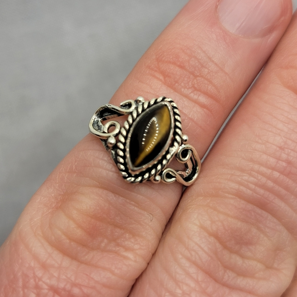 Sterling Silver Tiger's Eye Genuine Stone Ring Signed  NWT
